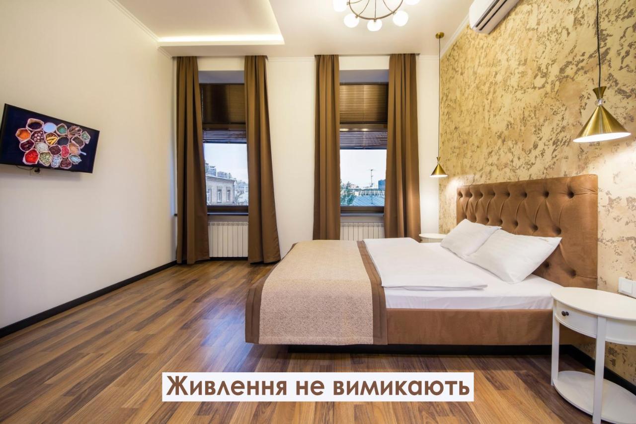 Apartments On Ploshcha Ukrainskykh Heroiv Киев Екстериор снимка